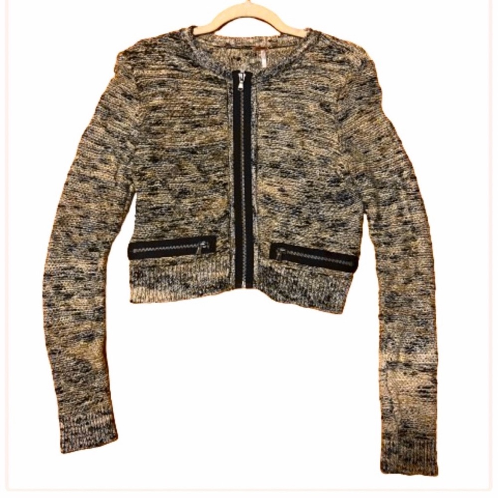 Free People 🌟 Cropped Cotton Zip
Cardigan
